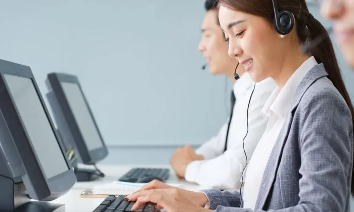 liên hệ Chat trực tuyến với nhân viên CSKH để được hỗ trợ xử lý nhanh nhất